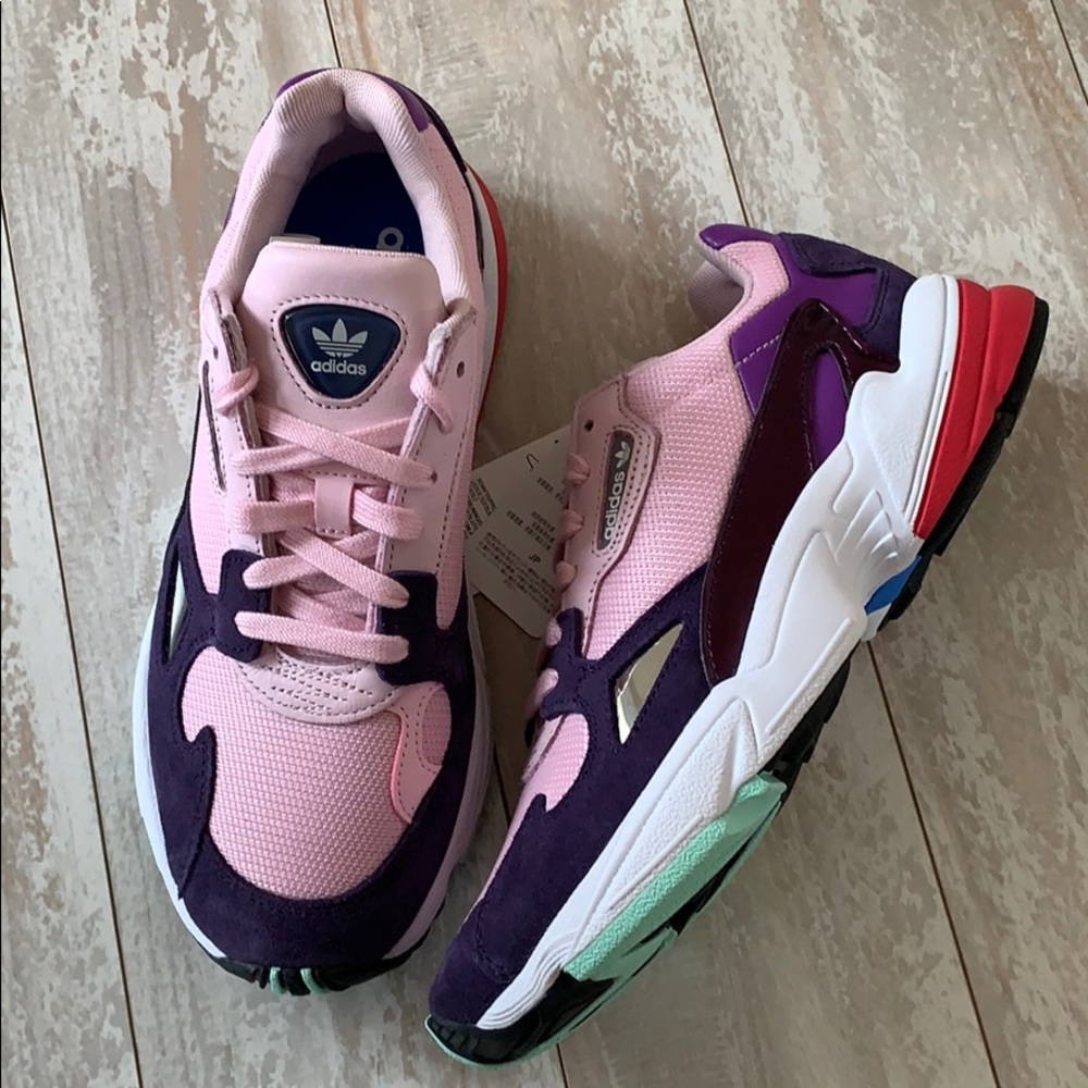 NWT Adidas falcon - Picture 6 of 11